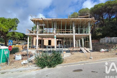 Casa in vendita a Sant Pol de Mar, Barcelona, Spagna 4 camere da letto, 283 mq. N° 173143 - foto 4