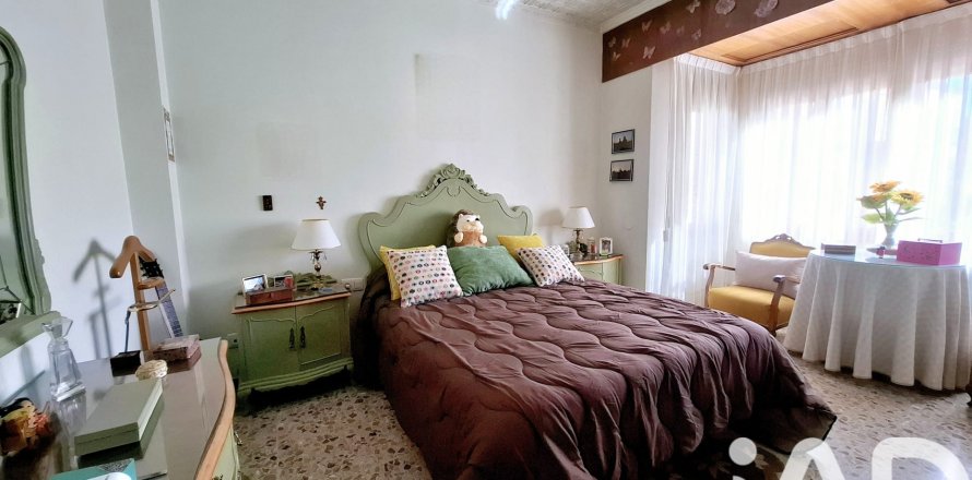 Radhus i Puerto Lumbreras, Murcia, Spanien 4 sovrum, 254 kvm. Nr. 173147