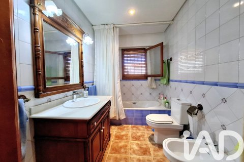 Radhus till salu i Puerto Lumbreras, Murcia, Spanien 4 sovrum, 254 kvm. Nr. 173147 - foto 13
