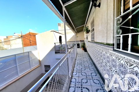Radhus till salu i Puerto Lumbreras, Murcia, Spanien 4 sovrum, 254 kvm. Nr. 173147 - foto 28