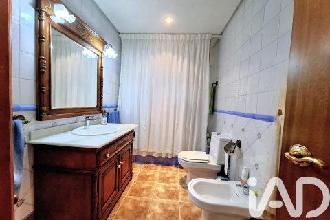 Radhus till salu i Puerto Lumbreras, Murcia, Spanien 4 sovrum, 254 kvm. Nr. 173147 - foto 14