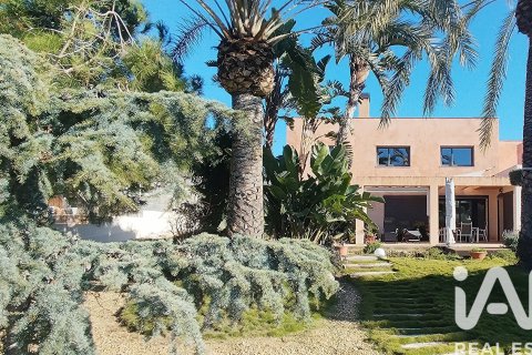 Talo myytävänä Altafulla, Tarragona, Espanja, 4 makuuhuonetta, 306 m2 No. 173145 - kuva 1