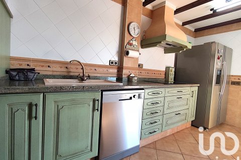 Apartament w Almenara, Castellon, Hiszpania 3 sypialnie, 299 mkw. nr 153027 – zdjęcie 8