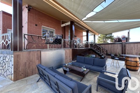 Casa in vendita a Villaturiel, Leon, Spagna 4 camere da letto, 431 mq. N° 153028 - foto 4