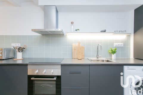 Apartament w Barcelona, Hiszpania 2 sypialnie, 73 mkw. nr 153031 – zdjęcie 19