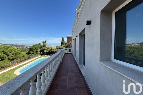 Casa a Calella, Barcelona, Spagna 4 camere da letto, 593 mq. N° 153029