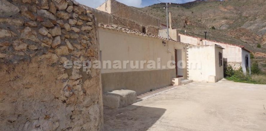 House in Oria, Almeria, Spain 3 bedrooms, 120 sq.m. No. 184053