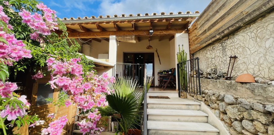 Townhouse Buger, Mallorca, Espagne 3 chambres, 114 m2 No. 139597