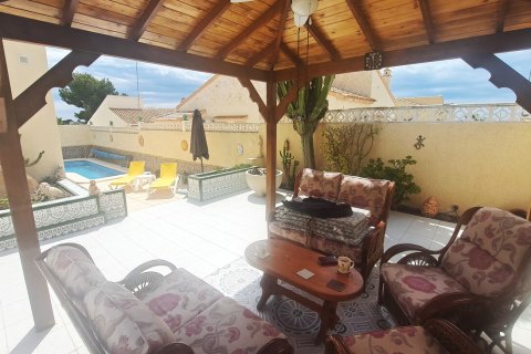 Villa pārdošanā Villamartin, Alicante, Spānijā 3 istabas, 99 m2 Nr. 189399 - attēls 5