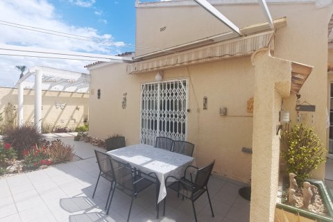 Villa pārdošanā Villamartin, Alicante, Spānijā 3 istabas, 99 m2 Nr. 189399 - attēls 6