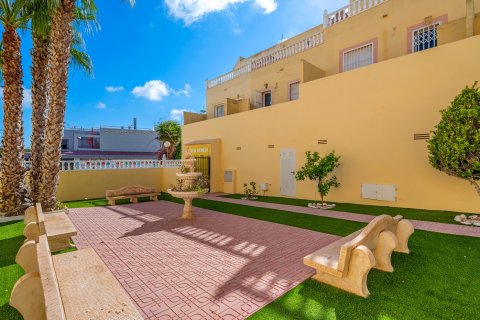 Apartment for sale Alicante, Spain 3 bedrooms, 70 sq.m. No. 137906 - photo 30