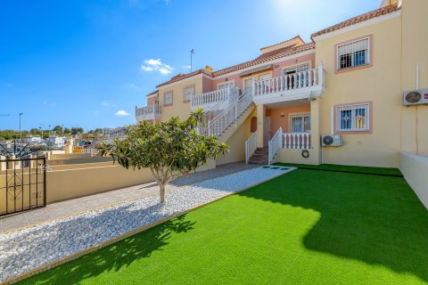 Apartment for sale Alicante, Spain 3 bedrooms, 70 sq.m. No. 137906 - photo 2