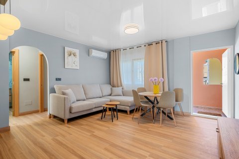 Apartment for sale Alicante, Spain 3 bedrooms, 70 sq.m. No. 137906 - photo 12