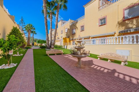 Apartment for sale Alicante, Spain 3 bedrooms, 70 sq.m. No. 137906 - photo 7