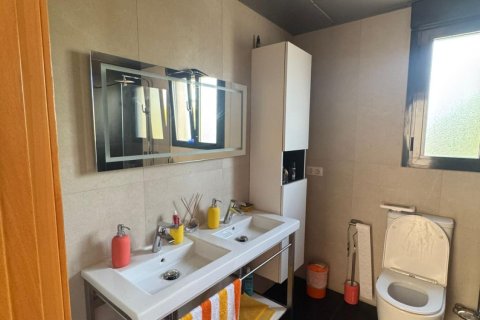 Villa till salu Alicante, Spanien 5 sovrum, 275 kvm. Nr. 137901 - foto 13