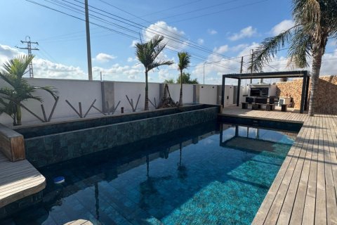 Villa till salu Alicante, Spanien 5 sovrum, 275 kvm. Nr. 137901 - foto 1