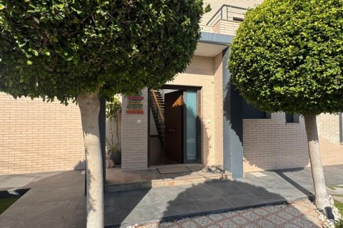 Villa till salu Alicante, Spanien 5 sovrum, 275 kvm. Nr. 137901 - foto 5