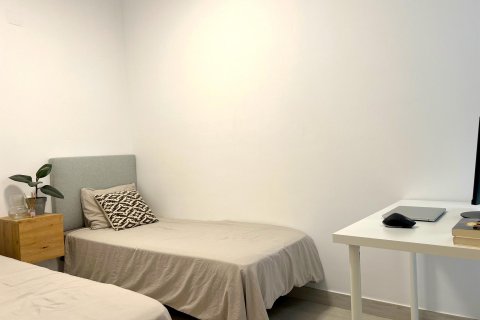 Apartment for sale Torrevieja, Alicante, Spain 2 bedrooms, 75 sq.m. No. 137902 - photo 11