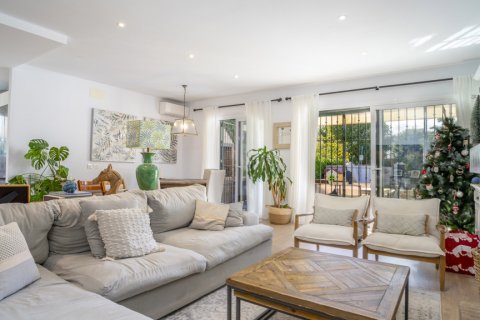 House for sale Marbella, Malaga, Spain 3 bedrooms, 226 sq.m. No. 107278 - photo 11
