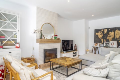 House for sale Marbella, Malaga, Spain 3 bedrooms, 226 sq.m. No. 107278 - photo 12