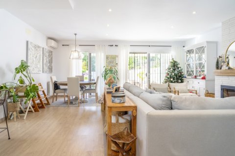 House for sale Marbella, Malaga, Spain 3 bedrooms, 226 sq.m. No. 107278 - photo 9