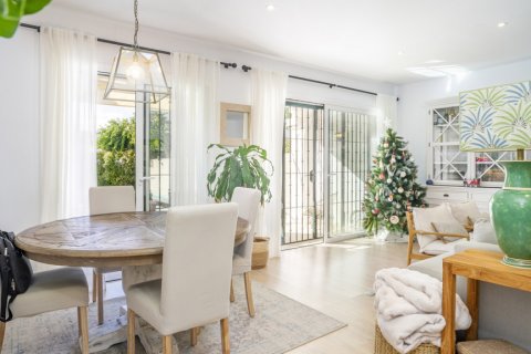 House for sale Marbella, Malaga, Spain 3 bedrooms, 226 sq.m. No. 107278 - photo 10