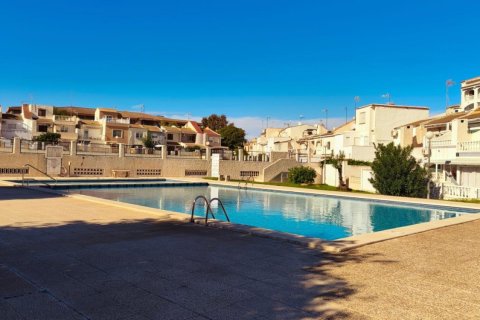 Villetta a schiera in vendita a Torrevieja, Alicante, Spagna 3 camere da letto, 85 mq. N° 144435 - foto 1