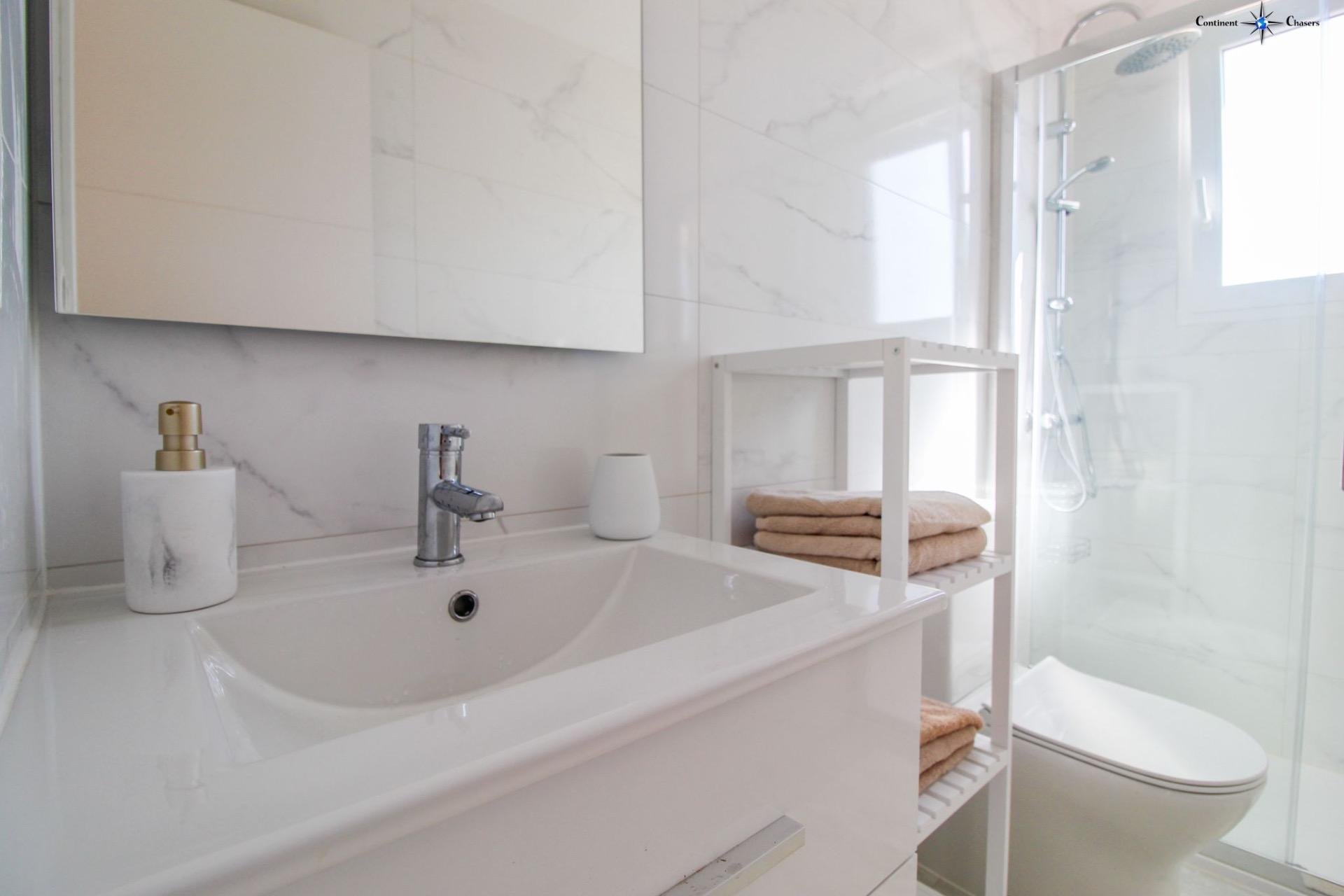 Huoneisto Punta Prima, Alicante, Espanja 2 makuuhuonetta, 85 m2 No. 144432