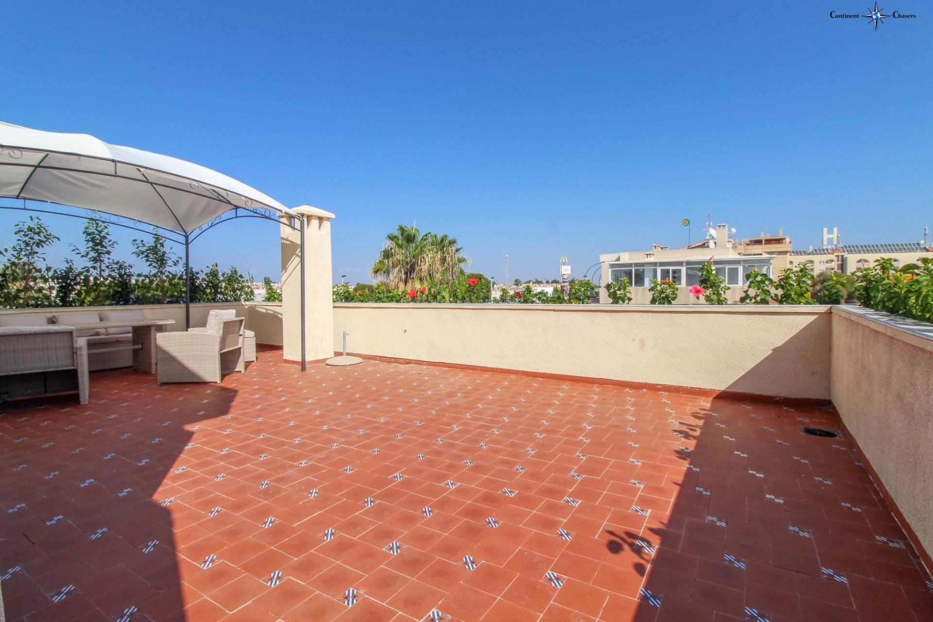 Huoneisto Punta Prima, Alicante, Espanja 2 makuuhuonetta, 85 m2 No. 144432