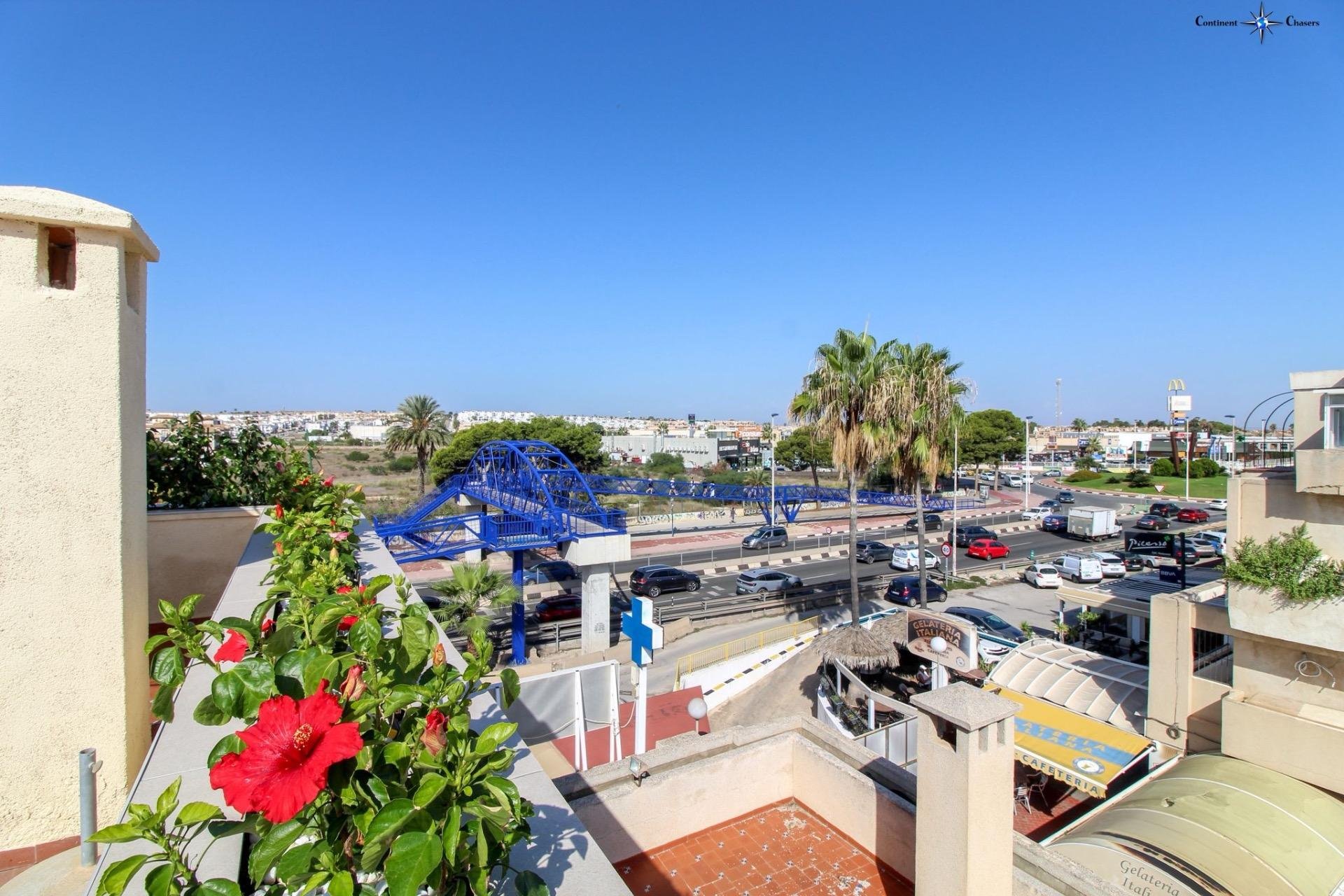 Huoneisto Punta Prima, Alicante, Espanja 2 makuuhuonetta, 85 m2 No. 144432