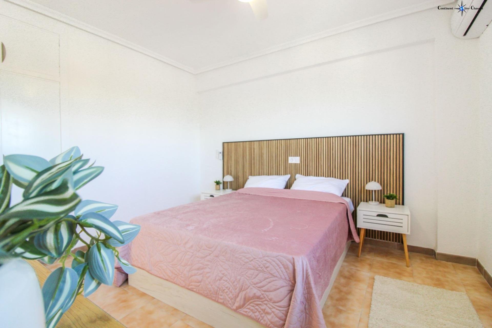 Huoneisto Punta Prima, Alicante, Espanja 2 makuuhuonetta, 85 m2 No. 144432