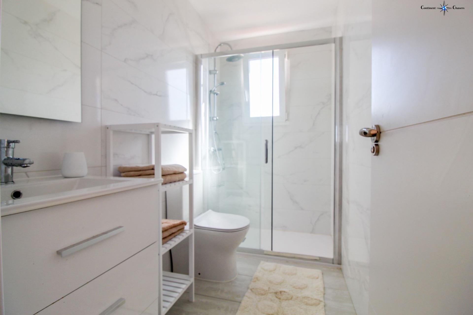 Huoneisto Punta Prima, Alicante, Espanja 2 makuuhuonetta, 85 m2 No. 144432