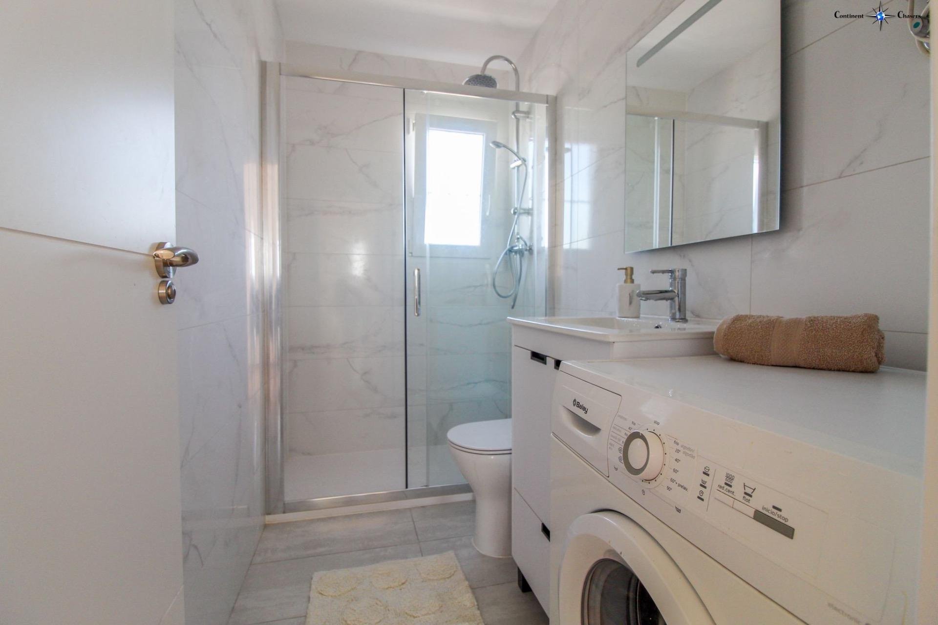 Huoneisto Punta Prima, Alicante, Espanja 2 makuuhuonetta, 85 m2 No. 144432