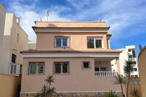 Villa in vendita a Villamartin, Alicante, Spagna 4 camere da letto, 121 mq. N° 144431 - foto 15