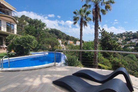 Casa in vendita Lloret de Mar, Girona, Spagna 6 camere da letto, 360 mq. N° 22784 - foto 2