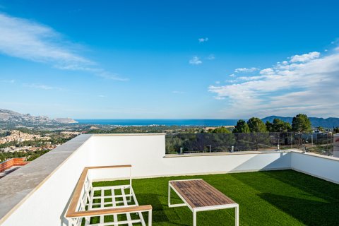 Villa for sale in Polop, Alicante, Spain 3 bedrooms, 165 sq.m. No. 134594 - photo 5