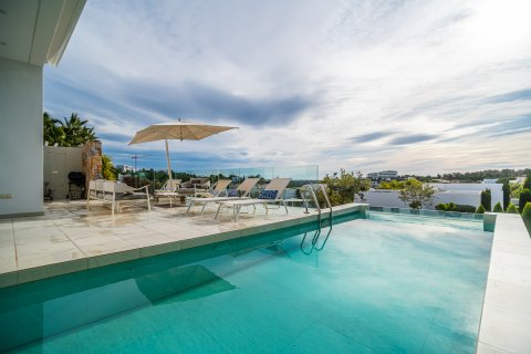 Huvila myytävänä Pinar De Campoverde, Alicante, Espanja, 4 makuuhuonetta, 248 m2 No. 115257 - kuva 8