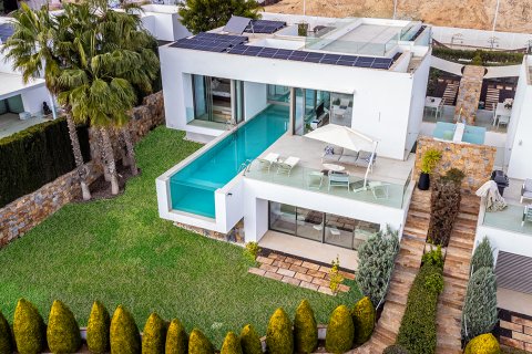 Huvila myytävänä Pinar De Campoverde, Alicante, Espanja, 4 makuuhuonetta, 248 m2 No. 115257 - kuva 1