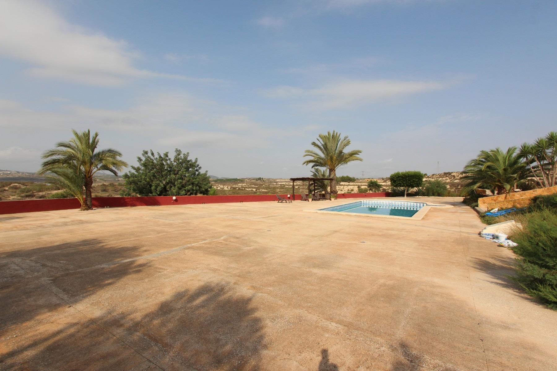 Villa à San Miguel de Salinas, Alicante, Espagne 4 chambres,  No. 80190