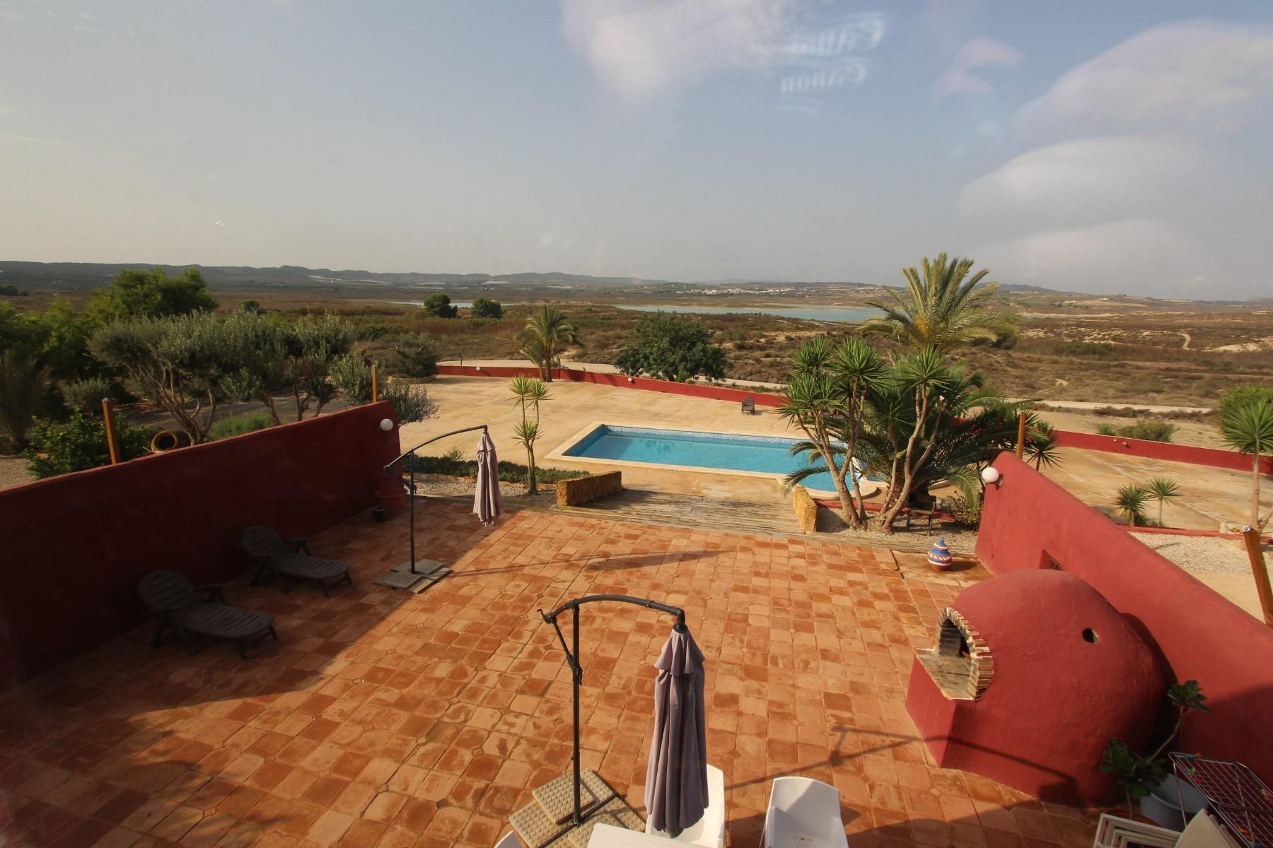 Villa à San Miguel de Salinas, Alicante, Espagne 4 chambres,  No. 80190