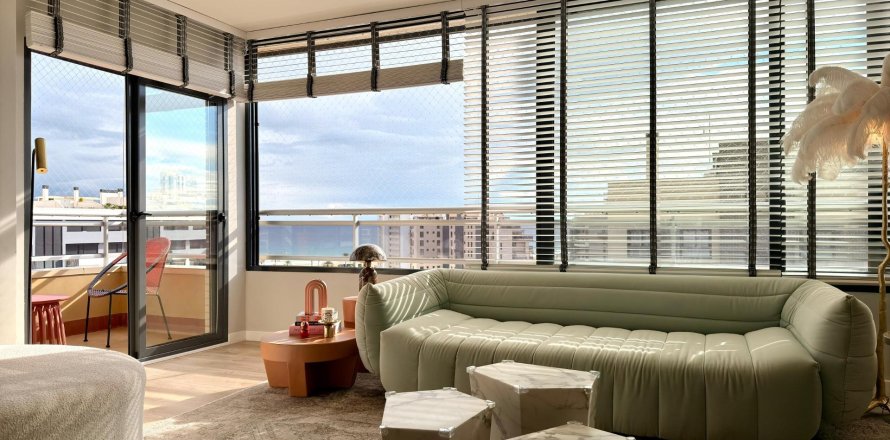 Attico a Alicante, Spagna 3 camere da letto, 180 mq. N° 165503