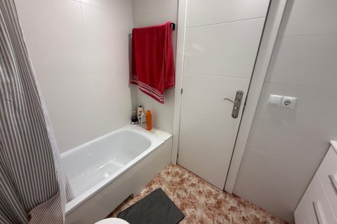 Apartament w Torrevieja, Alicante, Hiszpania 1 sypialnia, 79 mkw. nr 194188 – zdjęcie 16
