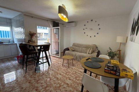 Квартира в Торревьеха, Аликанте, Испания 1 спальня, 79м2 №194188