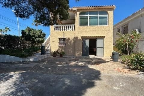 Dzīvoklis pārdošanā Los Balcones, Alicante, Spānijā 3 istabas, 500 m2 Nr. 194187 - attēls 4
