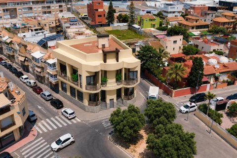 Apartamento en Torrevieja, Alicante, España 26.68 m2 No. 194190