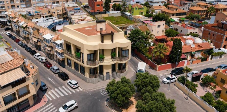 Apartamento en Torrevieja, Alicante, España 26.68 m2 No. 194190