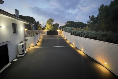 Huvila myytävänä Valdemorillo, Madrid, Espanja, 6 makuuhuonetta, 586 m2 No. 194185 - kuva 26