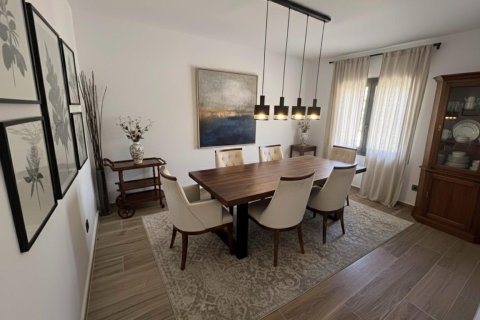 Huvila myytävänä Valdemorillo, Madrid, Espanja, 6 makuuhuonetta, 586 m2 No. 194185 - kuva 22