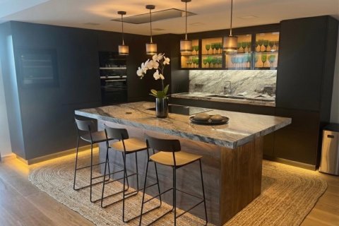 Huvila myytävänä Valdemorillo, Madrid, Espanja, 6 makuuhuonetta, 586 m2 No. 194185 - kuva 23