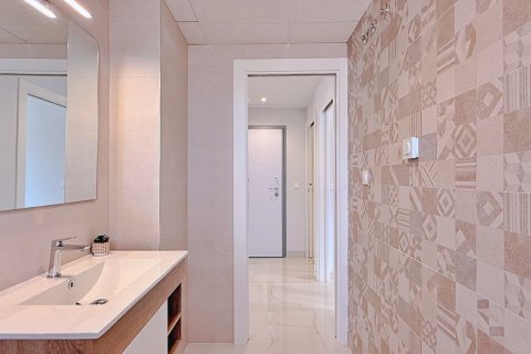 Wohnung zum Verkauf in Alicante, Spanien 2 Schlafzimmer, 83 m2 Nr. 190217 - Foto 6